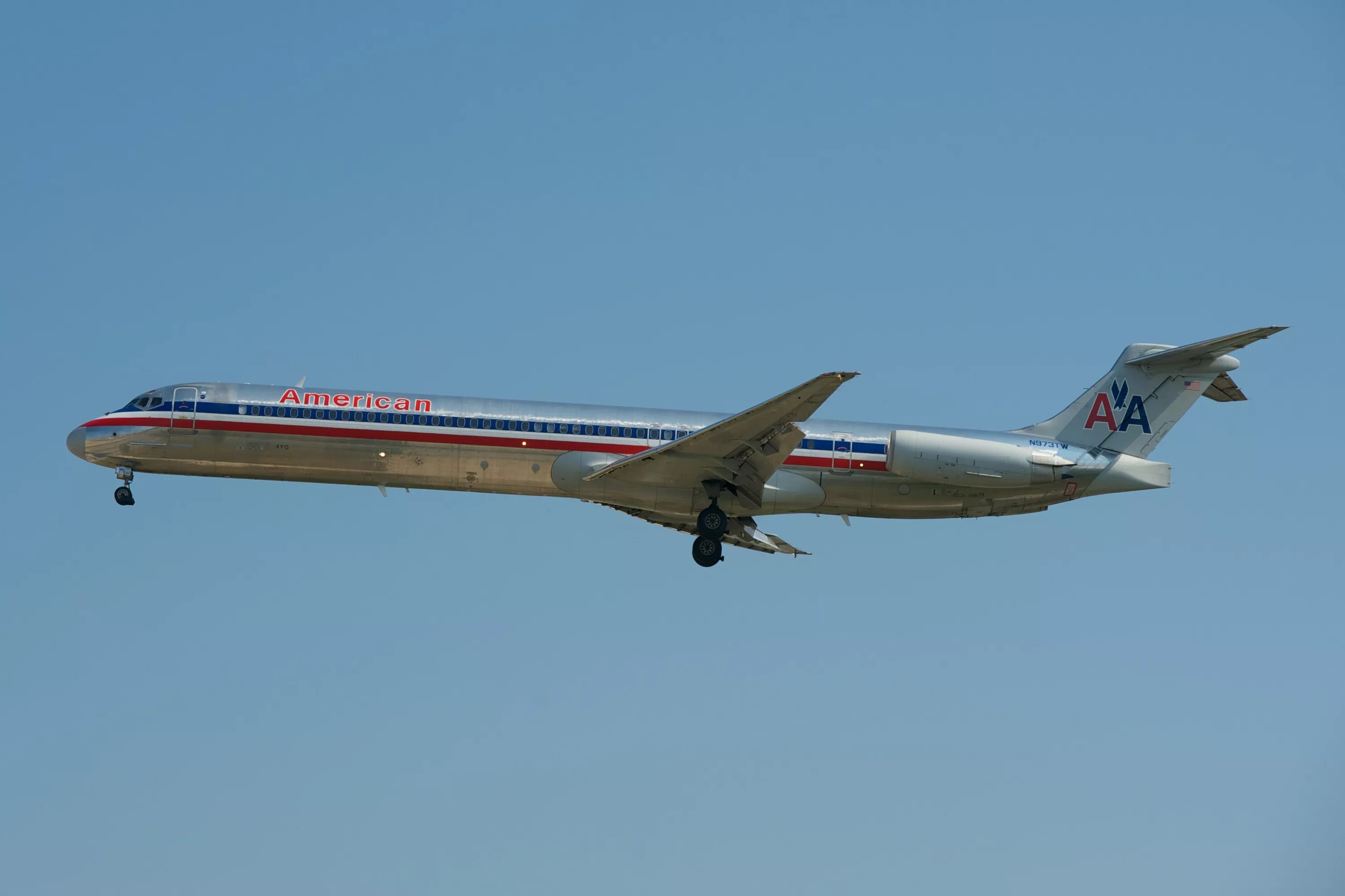 Мд 80. Макдоннелл Дуглас МД 80. MCDONNELL Douglas MD-80. MCDONNELL Douglas MD-80/90. Самолёт Дуглас МД 80.