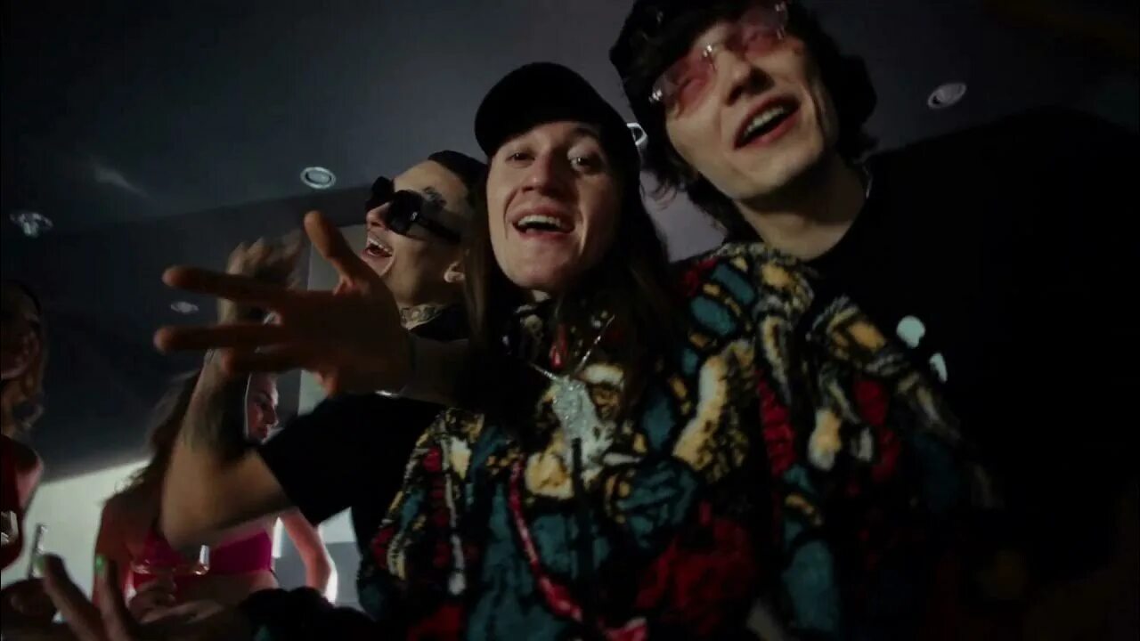 Soda luv и morgenshtern. Morgenshtern, soda luv, blago white, mayot & og buda. Crystal моёт morgenshtern soda luv blagowhite mayot. Ог буда и моргенштерн. Morgenstern soda luv blago white og buda mayot cristal моёт.