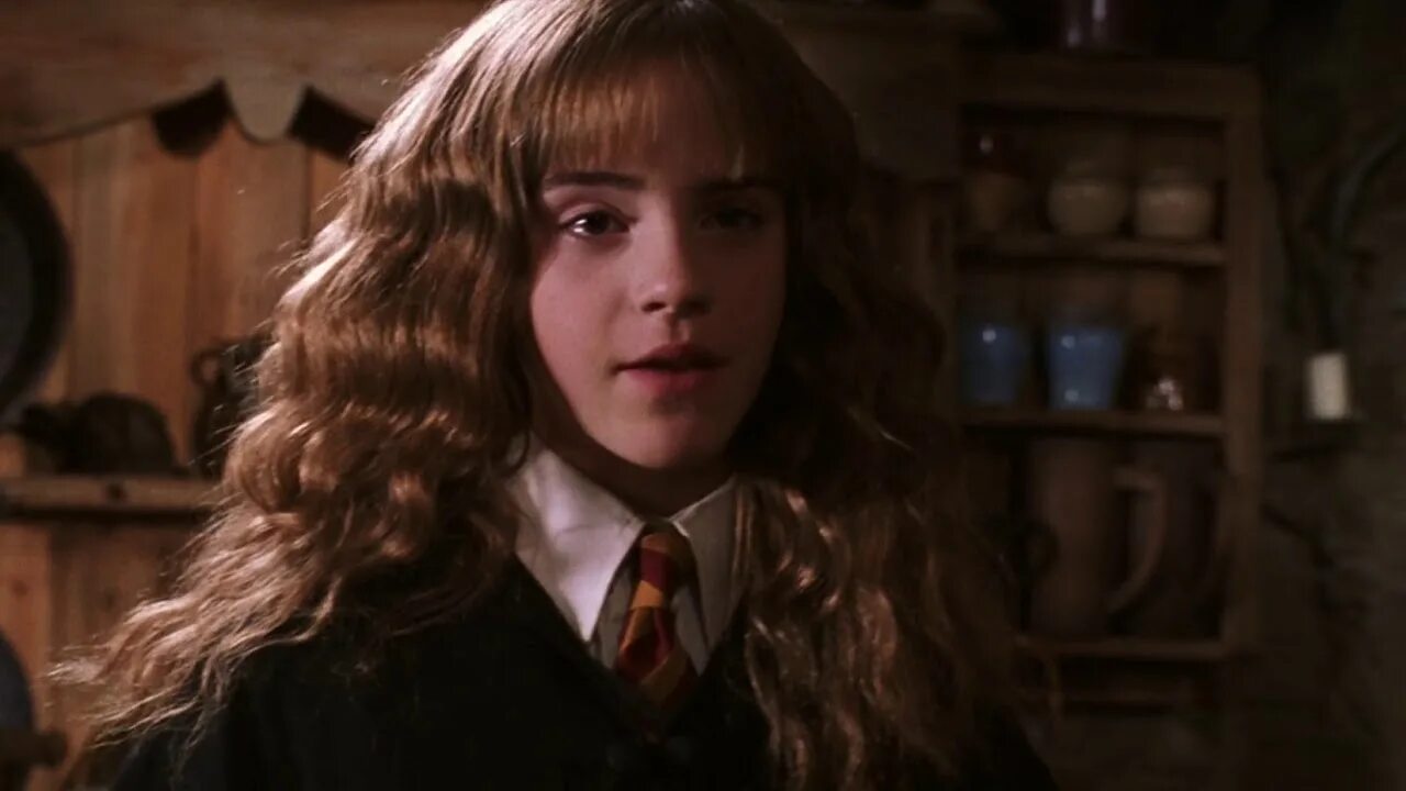 Гарри рон и гермиона 2002. Гарри поттер и тайная комната гарри рон и гермиона. Мисс кейти лондон. Гарри поттер 1 гермиона. Гермиона грейнджер тайная комната.