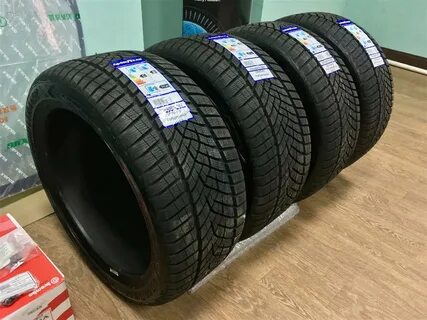 Goodyear ultragrip performance gen 1