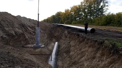 Трубы через дорогу