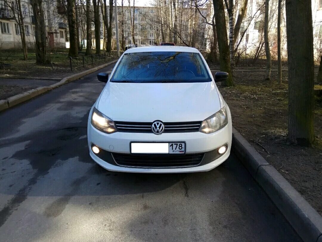 Vw polo лампочки. Лампа ближнего света Фольксваген поло 2016. Лампа ближнего света VW Polo 2014. Лампочка поло седан Ближний 2014. VW Polo 2014 лампочка ближнего света.