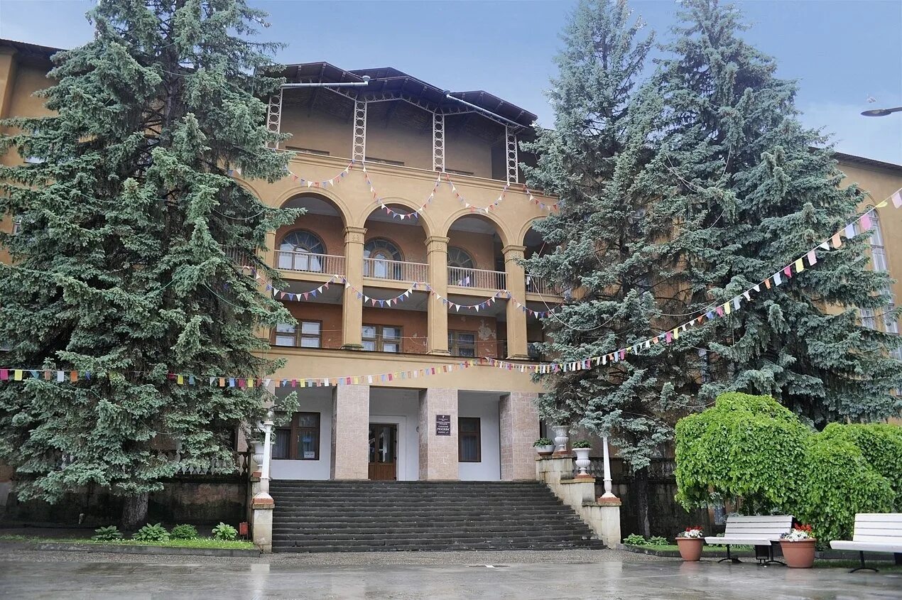 Санаторий москва ессентуки бассейн. Кисловодск. Москва санаторий недорого. Москва санаторий недорого. Санаторий звенигородский военный (подмосковье).