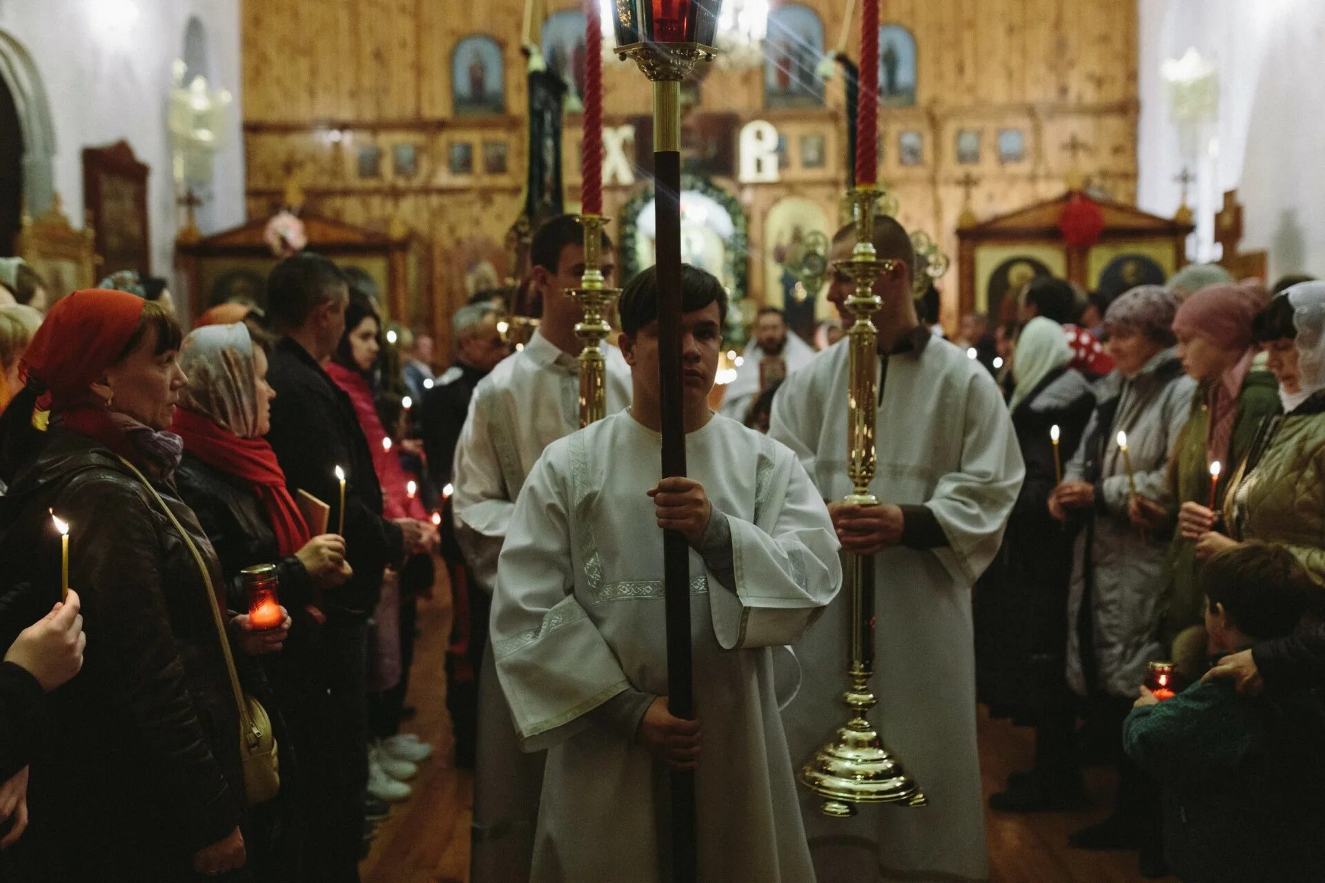 Могилев службы в церквях. Могилёв храм зима. Пасхальная служба кипр. Могилев службы в церквях. Преображенский собор могилев.