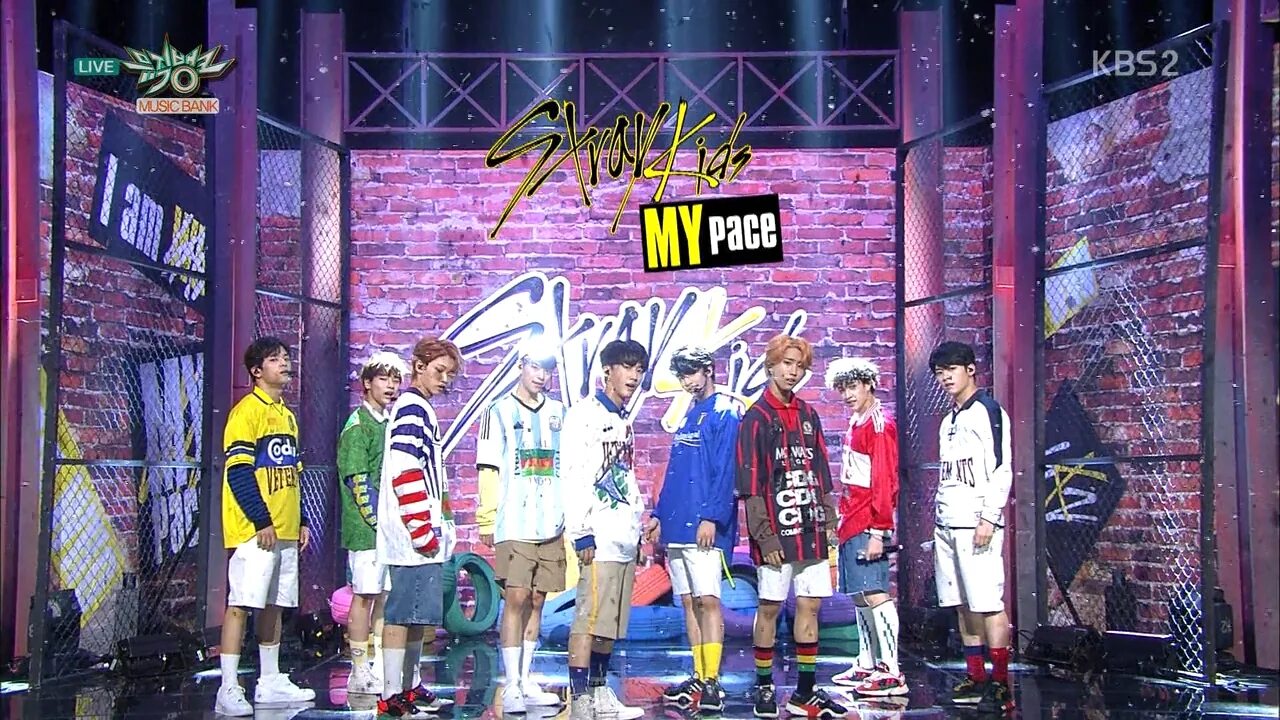 Эра my Pace Stray Kids. K Pop Stray Kids Хеджин. Stray Kids Эра Pace. Stray Kids my Pace фотосессия. Kbs music