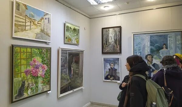 Новая третьяковка крымский вал. Крымский вал 10 цдх. Рязанский художественный музей рязань. Выставочный зал дом художника. Коломна дом озерова выставки.