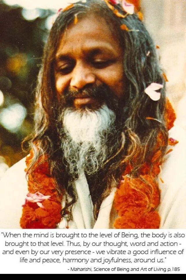 Махариши Махеш. Maharishi Mahesh Yogi. Фото Махариши Махеш йоги. Махариши Махеш парампара. Йоги махариши