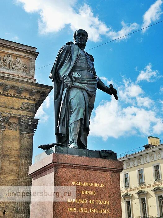 памятники кутузову и барклаю де толли архитектор. скульптура барклая де толли у казанского собора. орловский памятник барклаю де толли. памятник барклаю де толли. скульптуры кутузова и барклая де толли.