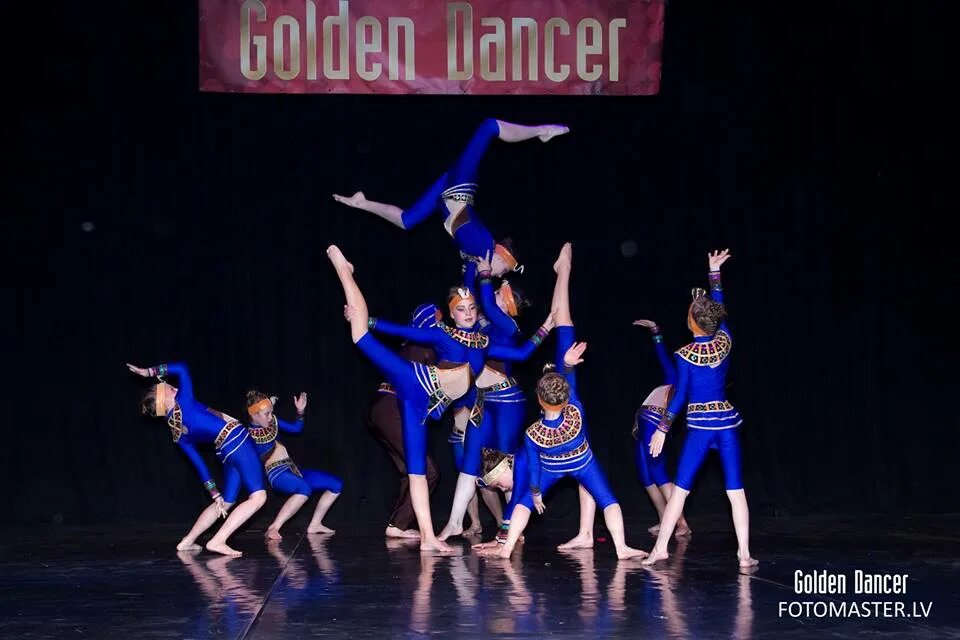 Dancing golden. студия танцев голден дэнс. голден дэнс бауманская. Gold & dance studio. голден дэнс.