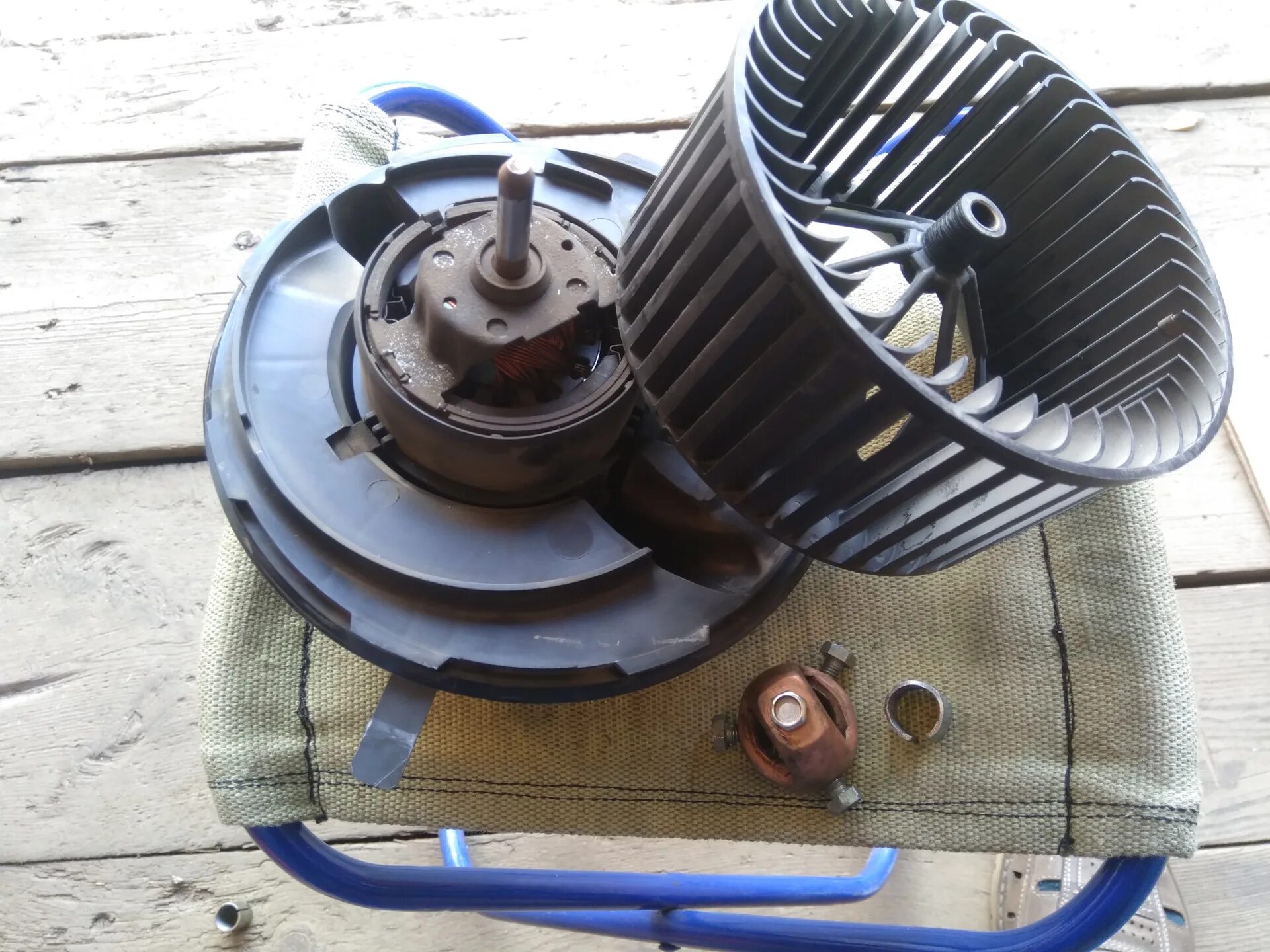 Смазка мотора печки тлк100. Крыльчатка печки для кия серато 1. Как снять крыльчатку с моторчика автономки. Крыльчатка для вентилятора печки дэу нексия н150. Астра н смазка моторчика печки.