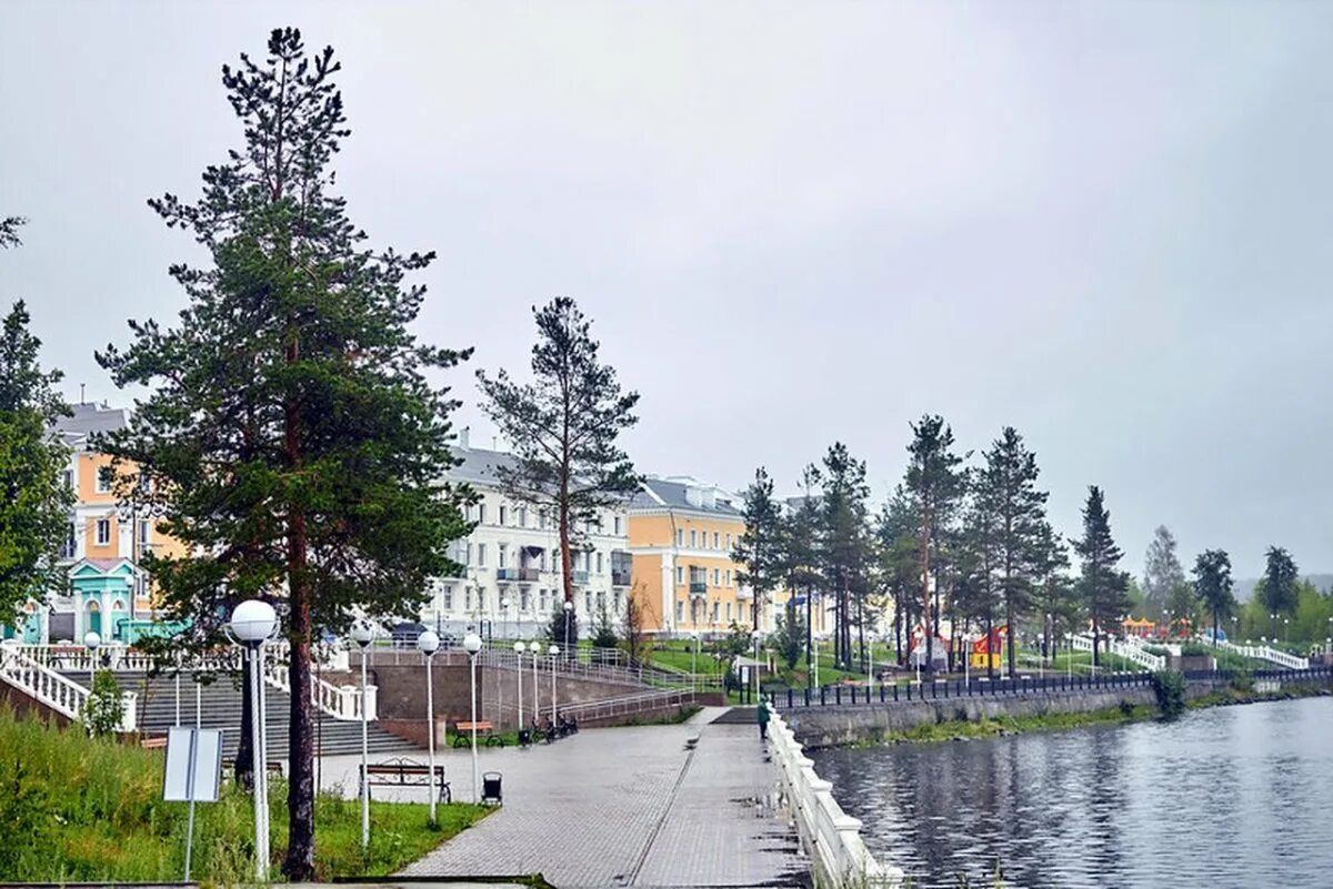 Центр краснотурьинска. Турья краснотурьинск набережная. краснотурьинск свердловская область. краснотурьинск центральная площадь. город краснотурьинск набережная.