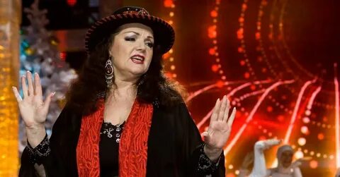 Үйлену тойында трусисын жарқыратып жіберді