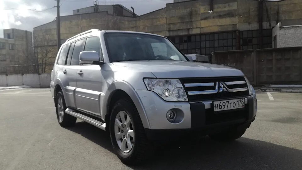 Митсубиси Паджеро 2008 дизель. Mitsubishi Pajero 2008. Mitsubishi Pajero 2008 дизель. Мицубиси Паджеро 2008 3.2 дизель. Купить паджеро дизель в московской области