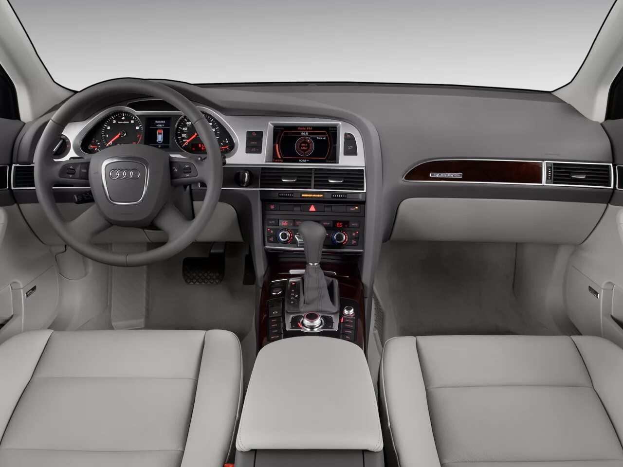 Включи ауди а6. Audi a6 c6 Interior. Audi a6 c6 2003 Interior. Audi a6 c6 3.2 quattro Interior. Audi a6 c6 quattro салон.