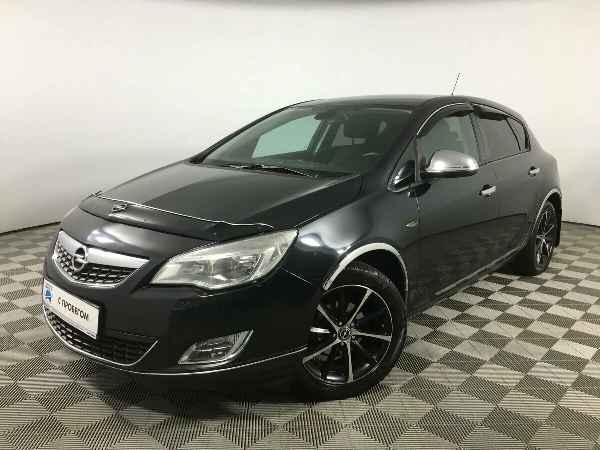 Opel черный
