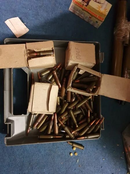 Много патронов. Патроны ук. Тайники каспий. Патрон 7. Срок за незаконное хранение оружия.