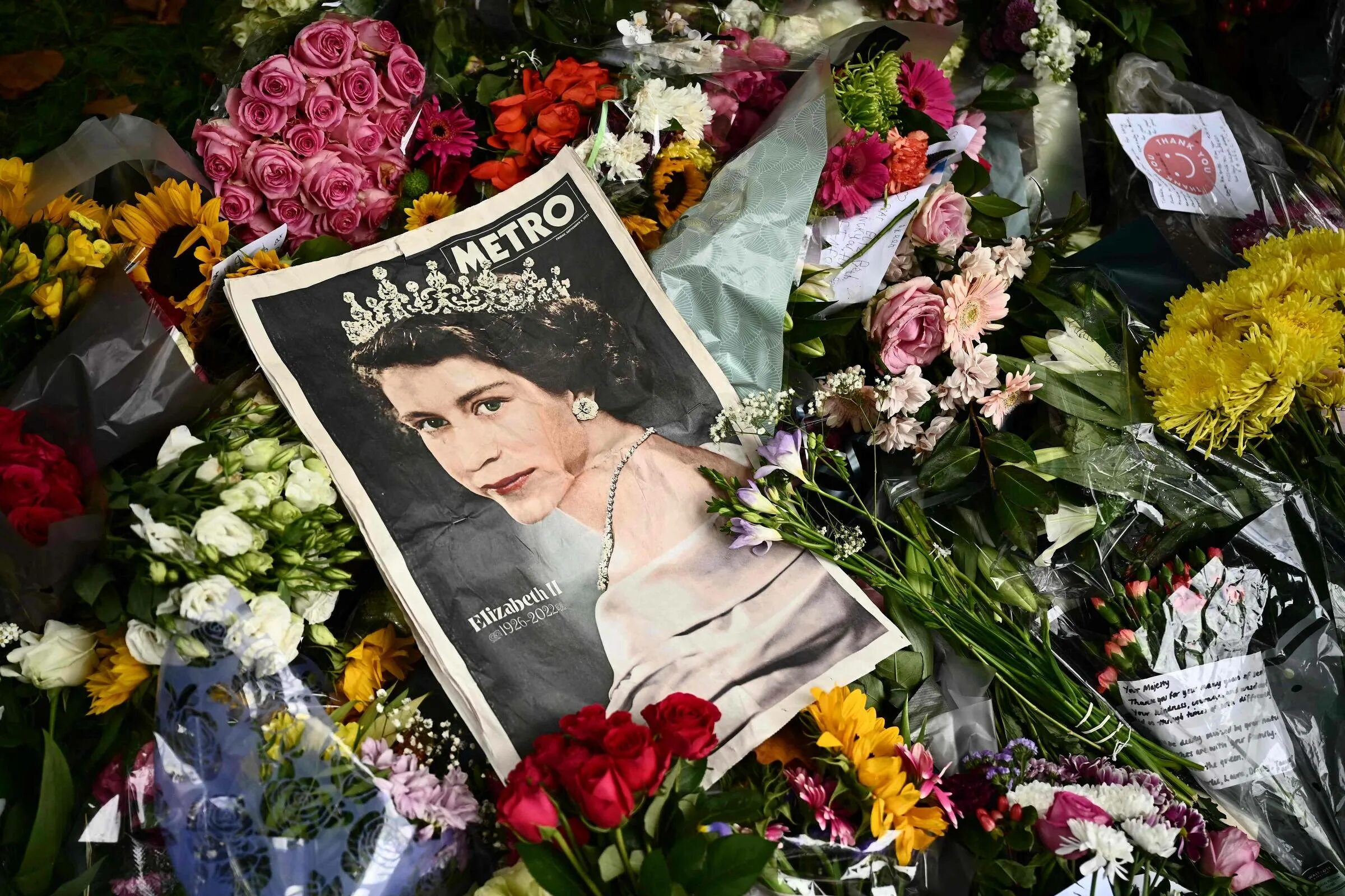 Прощание с михаилом светиным. Могила елены логуновой. Гимназия 175 казань похороны. Мягков похороны. Кейт миддлтон на похоронах.