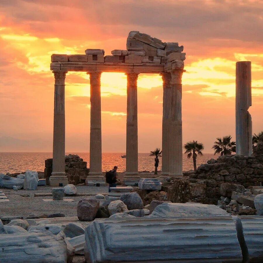 Антик сиде турция. Храм аполлона анталья. Сиде турция руины храма аполлона. Древний город сиде. Античный город сиде турция.