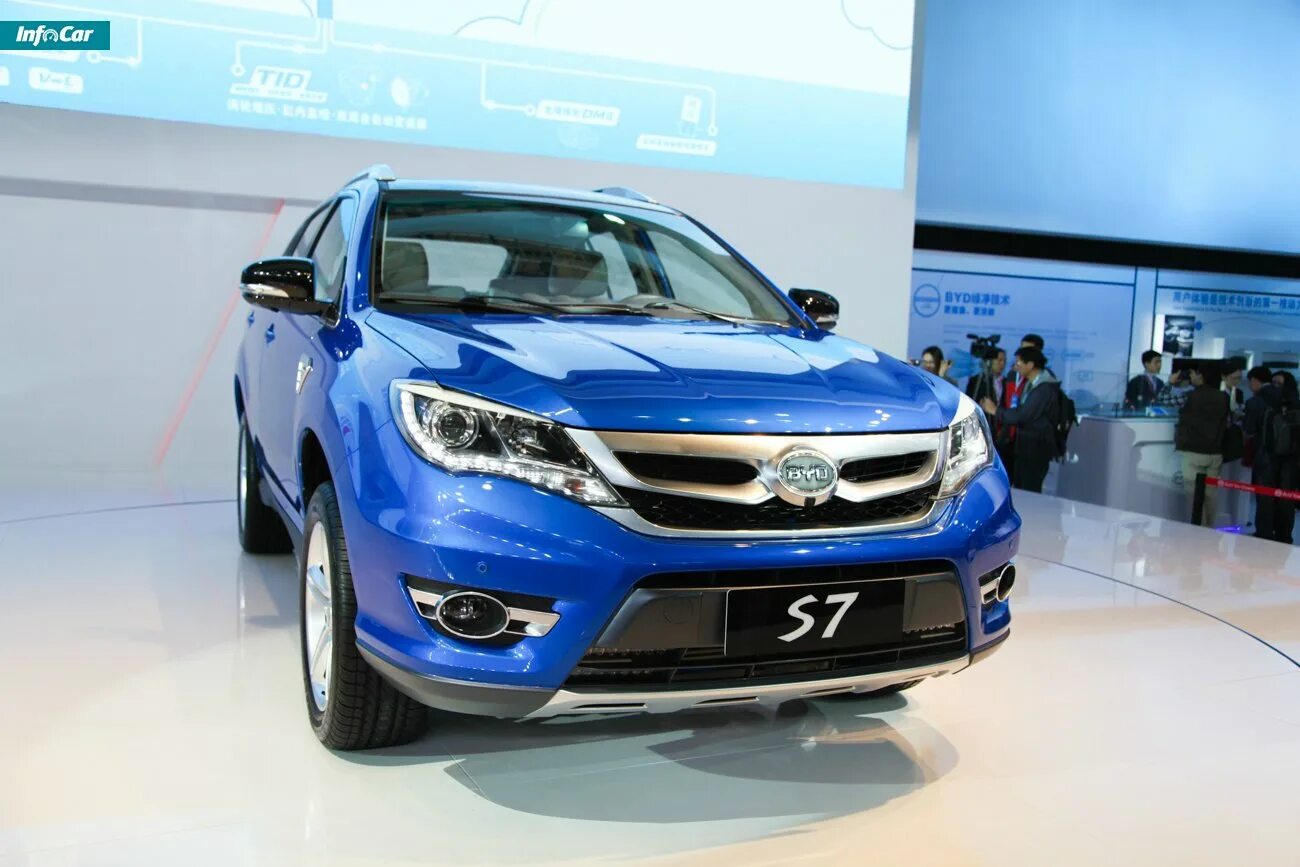 Китайские машины марки фото. BYD 7. Geely BYD Tang. BYD кроссовер. BYD Модельный ряд.