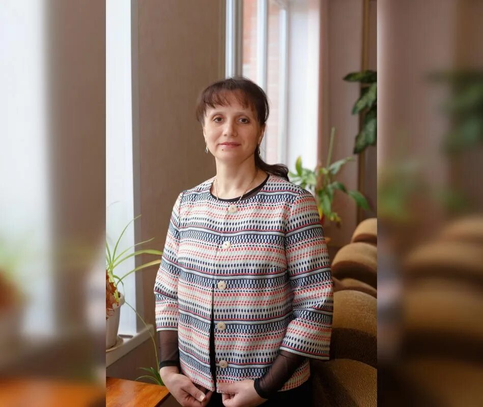 учительница улица. красивые учителя. учитель в школе. школьная училка. добрая учительница.