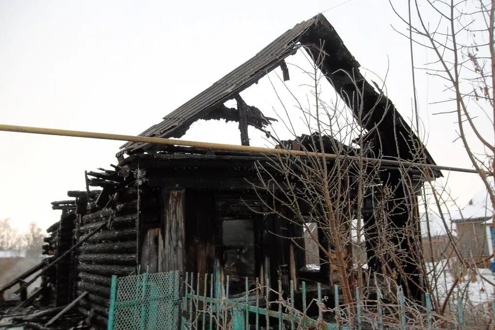 Погода в оброчном. Оброчное Мордовия Ичалковский. Пожар в Ичалковском районе. Пожар в Парадеево Ичалковский район. Заброшенные деревни Мордовии Ичалковский район.