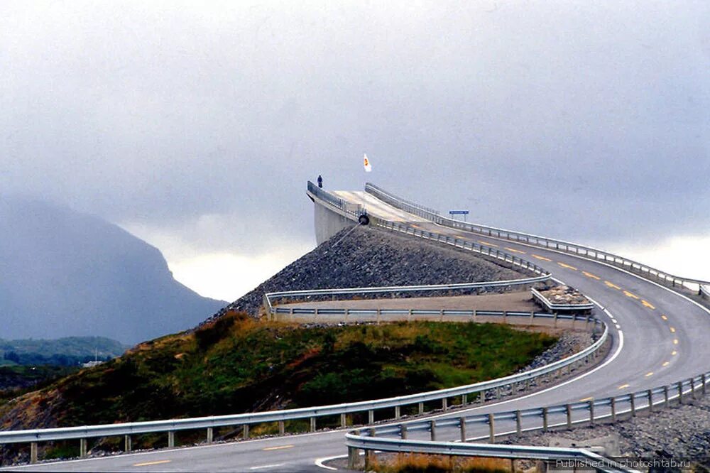 Мост Storseisundet, Норвегия. Дорога Атлантик роуд Норвегия. Storsizandeckij most norwegija. Мост “Storseisundet Bridge”.