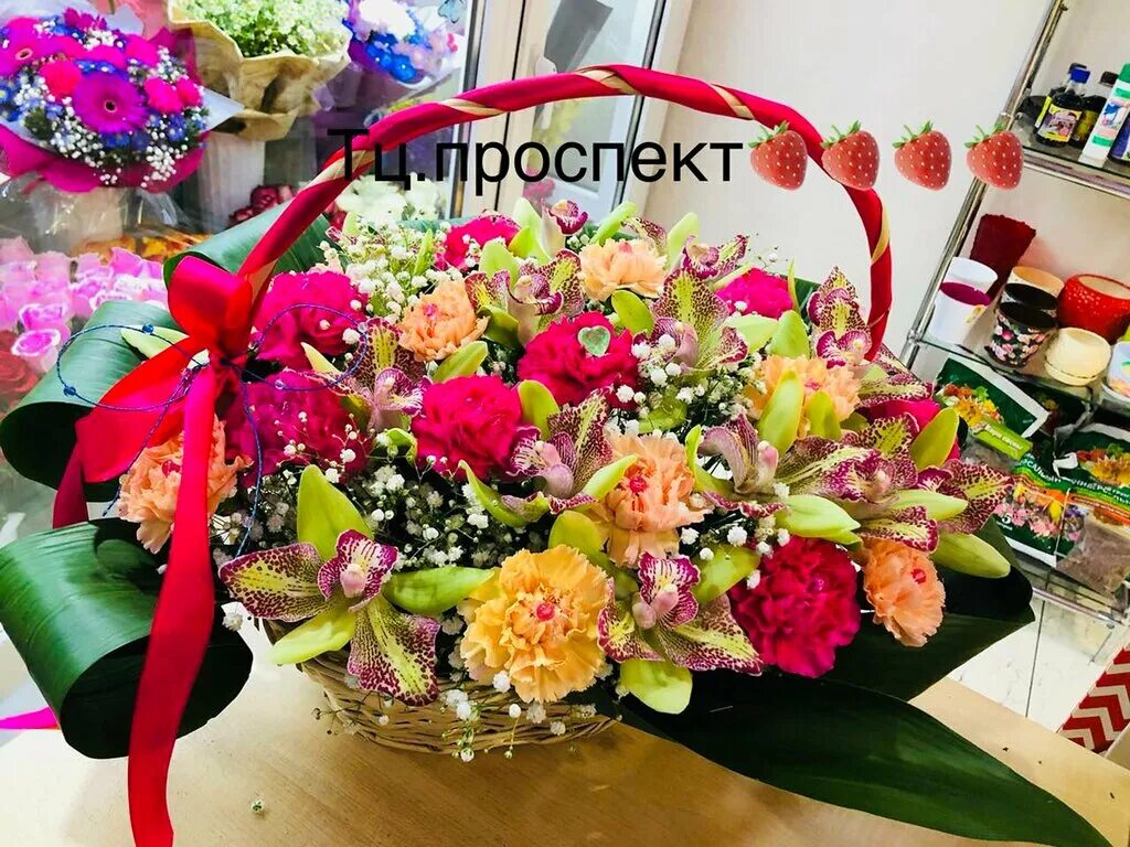 рождественский букет. новогодние букеты из цветов. букеты новый уренгой. букет «современный». арт букет новый уренгой.