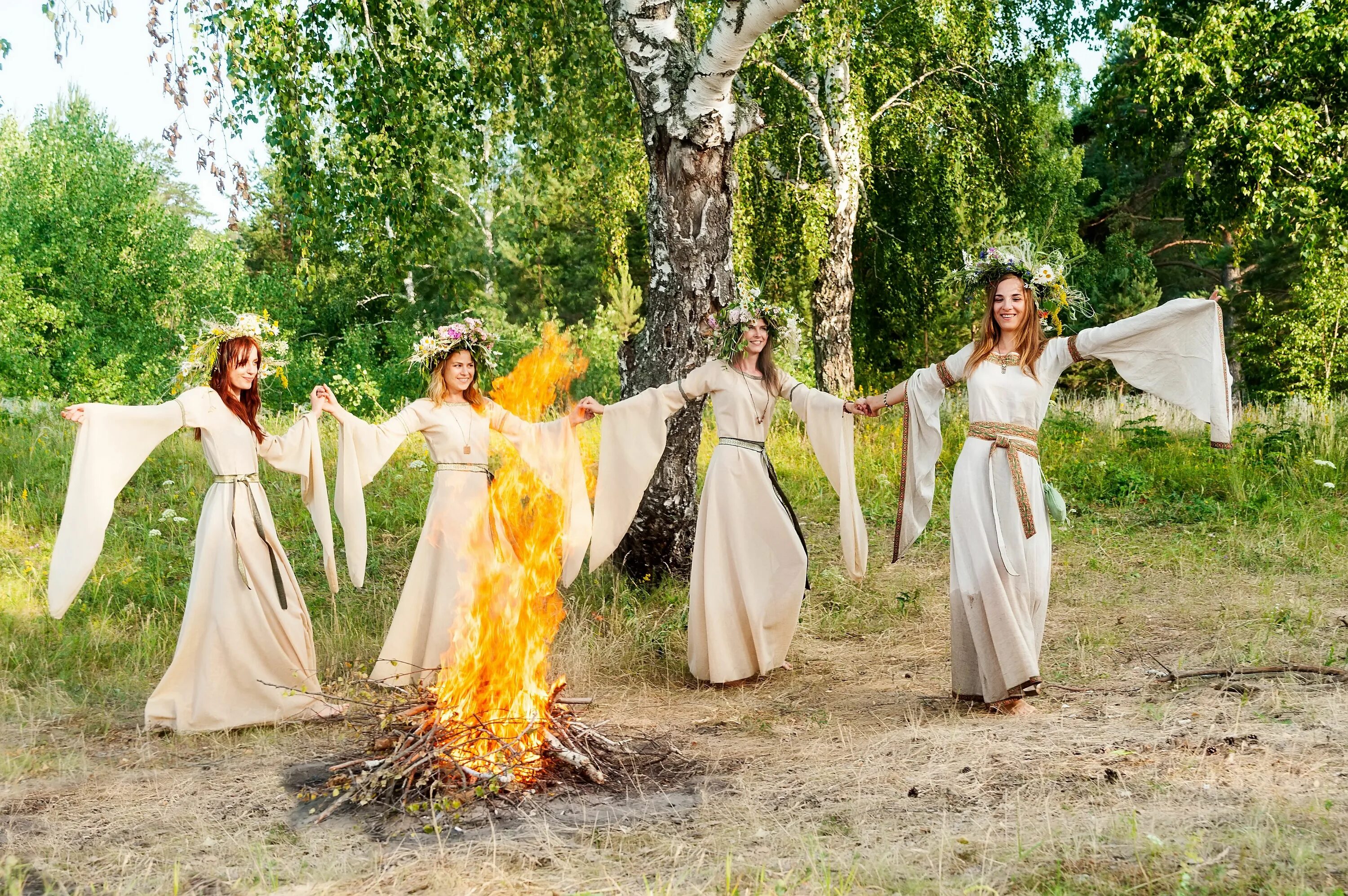 Праздник ивана купалы на руси. Игровой хоровод. Праздник. Игры на купала. Вечеринка в стиле ивана купалы.