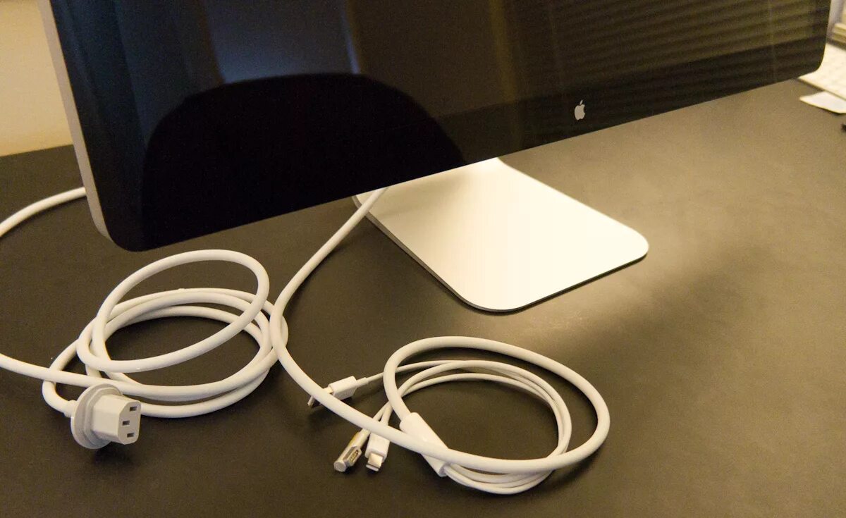 Монитор apple cinema display 30. Монитор apple cinema display 27. apple led cinema display 27. apple led cinema display 24. apple led cinema display 27, 2560x1440, ips.