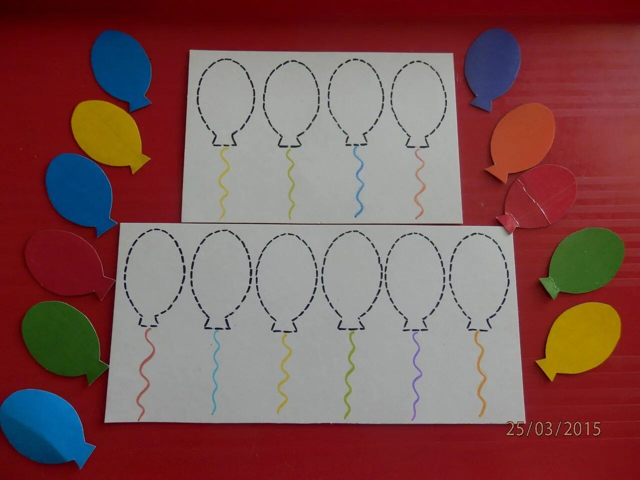 Воздушные шарики младшая группа. Аппликация воздушные шары средняя группа. Аппликация воздушный шар младшая группа. Аппликация шарики в младшей группе. Аппликация разноцветные шары.