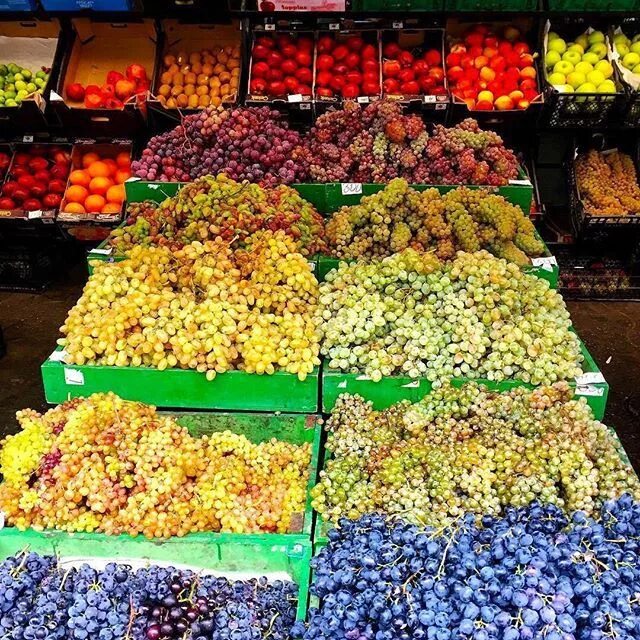 Продуктовый рынок «гум» ереван. Market armenia. Market armenia. Центральный рынок в гюмри. Армянский рынок.
