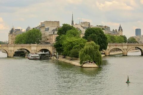 Paris is the river seine