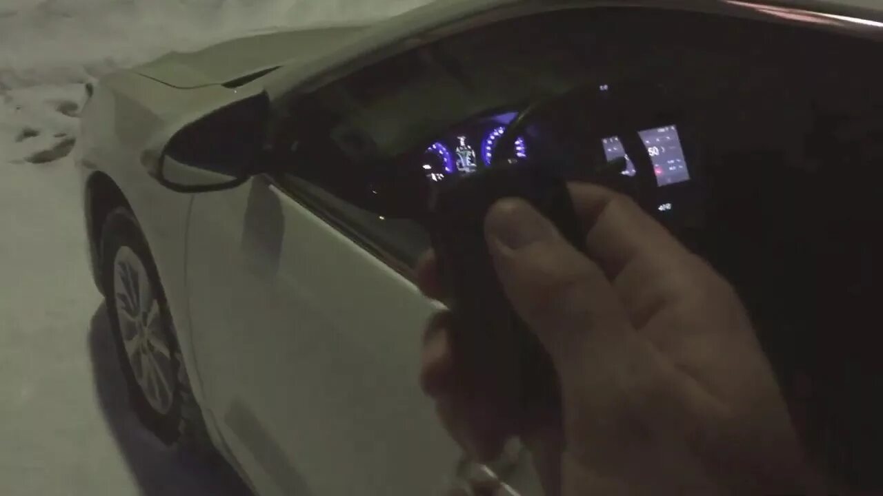 Не запускается камри. Автозапуск на камри 55. автозапуск камри 55 со штатного ключа. автозапуск toyota camry 50. штатный автозапуск камри 55.