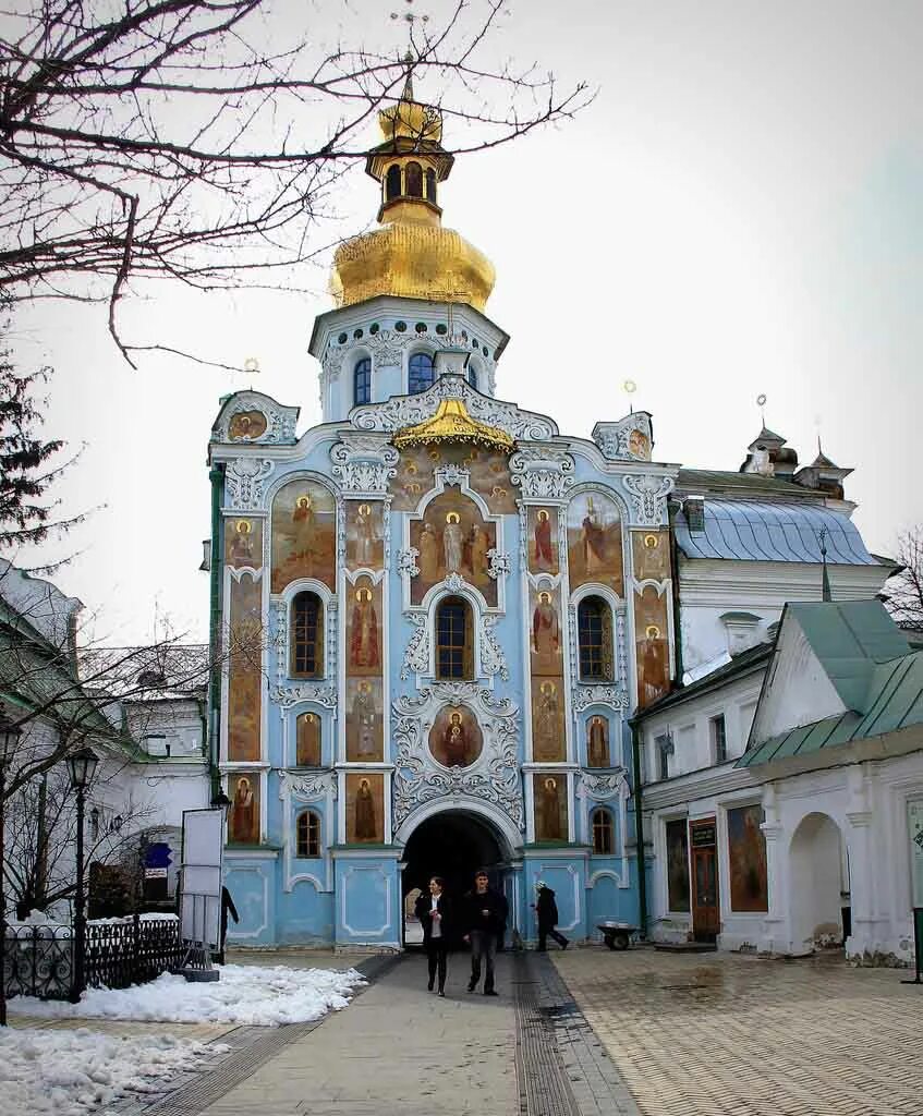 Церкви печер