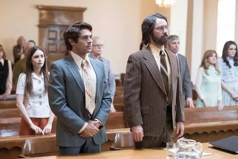 Jeffrey Donovan, Zac Efron, and Lily Collins in Красивый, плохой, злой (201...