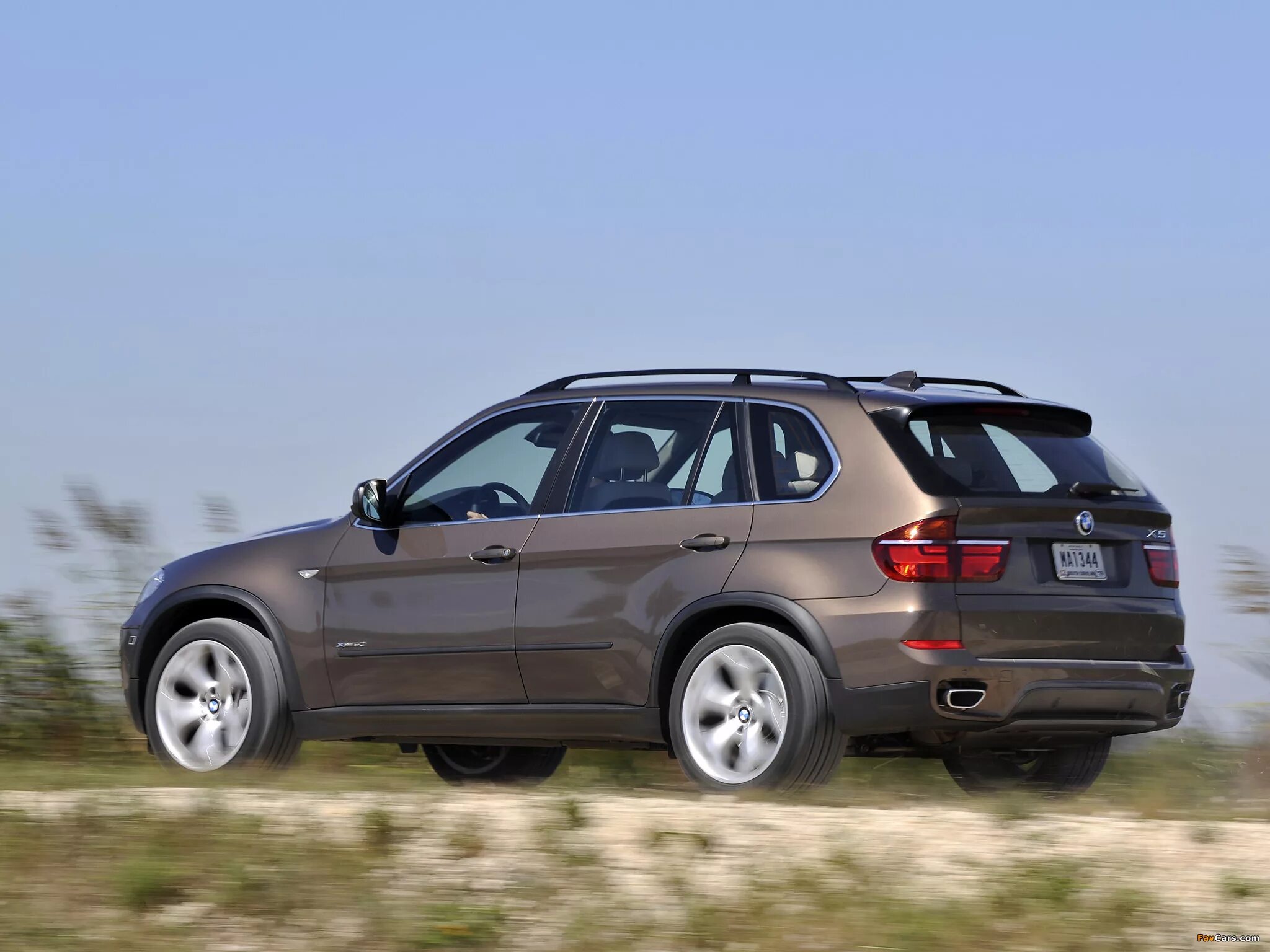 Bmw x5 3.0 дизель. BMW x5 2010. BMW x5m 2010. BMW x5 e70. BMW x5 xdrive50i 2010.