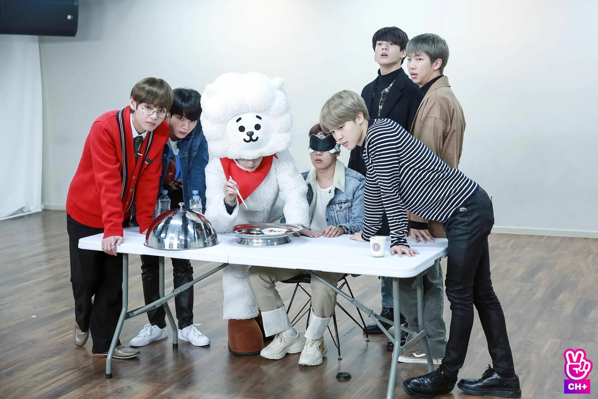 Лучшие ран бтс. РАН БТС 44. Бтс44. Run BTS 44 эпизод. BTS Run BTS.