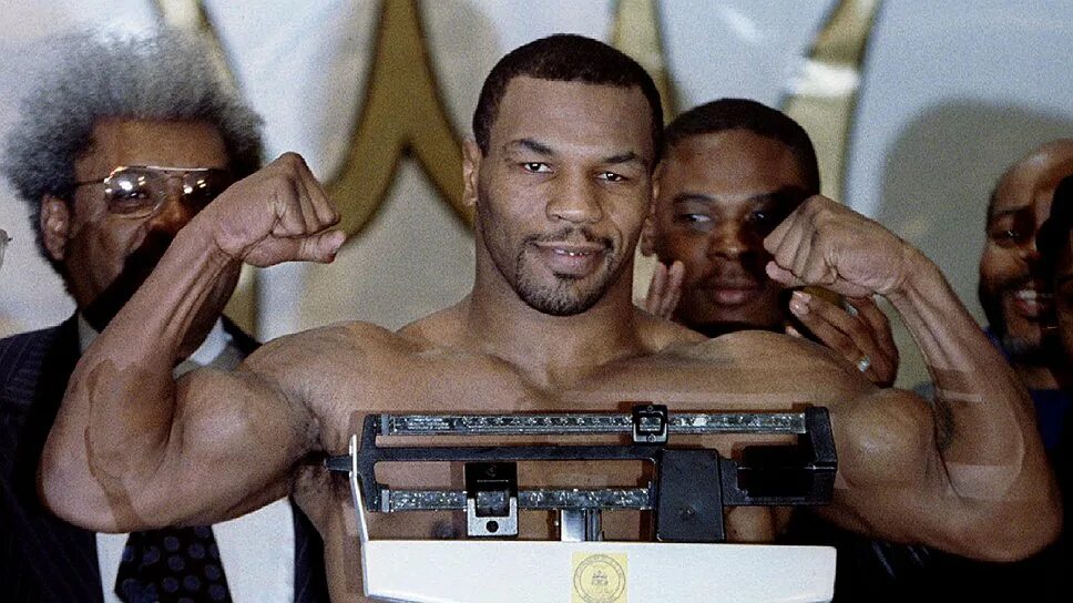 Сколько сидел тайсон. Майк Тайсон до тюрьмы. Майк Тайсон молодой. Mike Tyson после тюрьмы. Майк Тайсон в тюрьме.