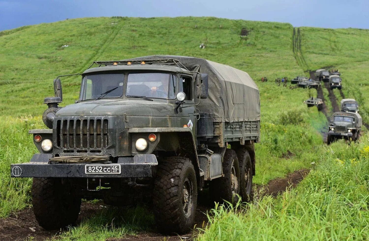 Автомобили военного назначения. Грузовик Урал 4320. Урал 4320 военный. Урал-4320 «Федерал-42590». Военный тягач Урал 4320.