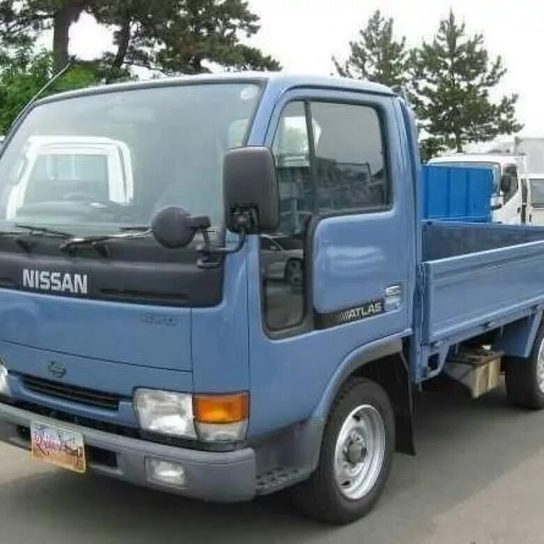 Nissan Atlas бортовой, 1998. Бортовой грузовик Ниссан атлас 1998. Ниссан атлас 300 грузовик бортовой. Ниссан Atlas грузовой бортовой. Грузовик 1 тонна купить