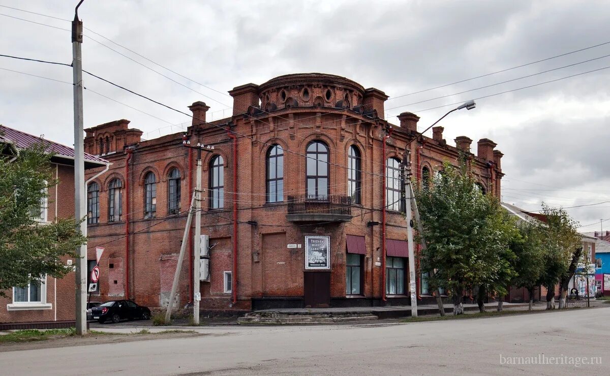 Где купить в камне на оби. Дом купца Пудовкина в городе камень-на-Оби. Дом купца Винокурова в городе камень-на-Оби. Камень-на-Оби Алтайский край. Дом купца Пудовкина.