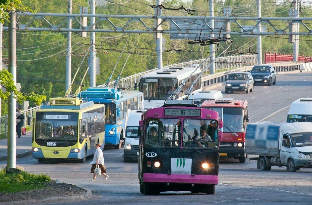 Общественный транспорт рф. Городской транспорт. Городской пассажирский транспорт. Городской общественный транспорт. Наземный общественный транспорт.