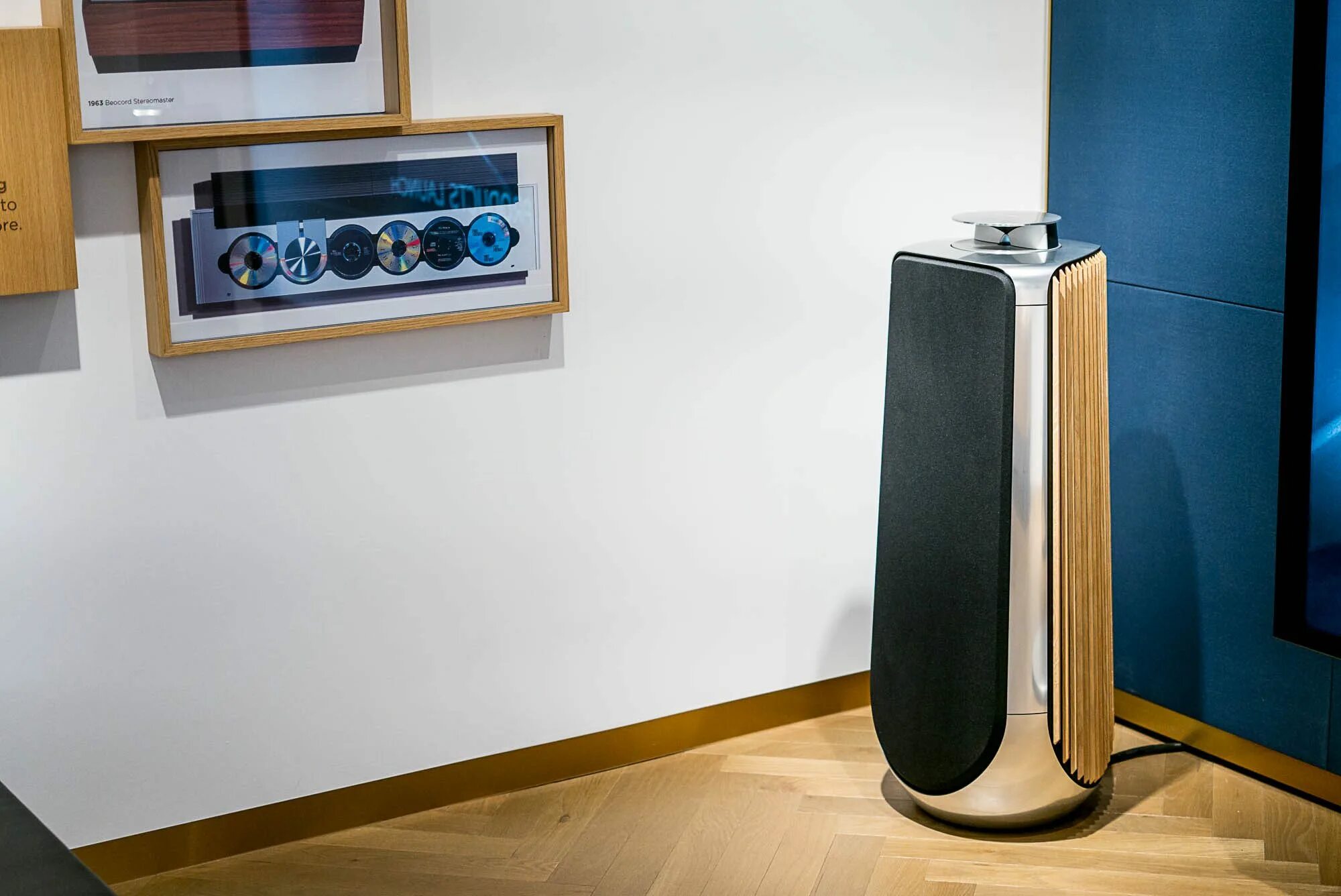 Bang Olufsen BEOLAB 4000 крепеж. Bang Olufsen BEOLAB 9000. Телевизор Bang Olufsen 9000. Bang & Olufsen av9000. Bang olufsen beolab