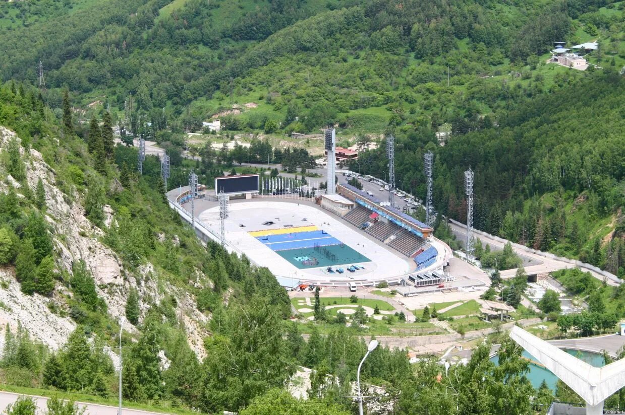 Каток медео алматы. Медеу. Алма ата стадион мидеу. Высокогорный стадион медео. Алматы достопримечательности медео.