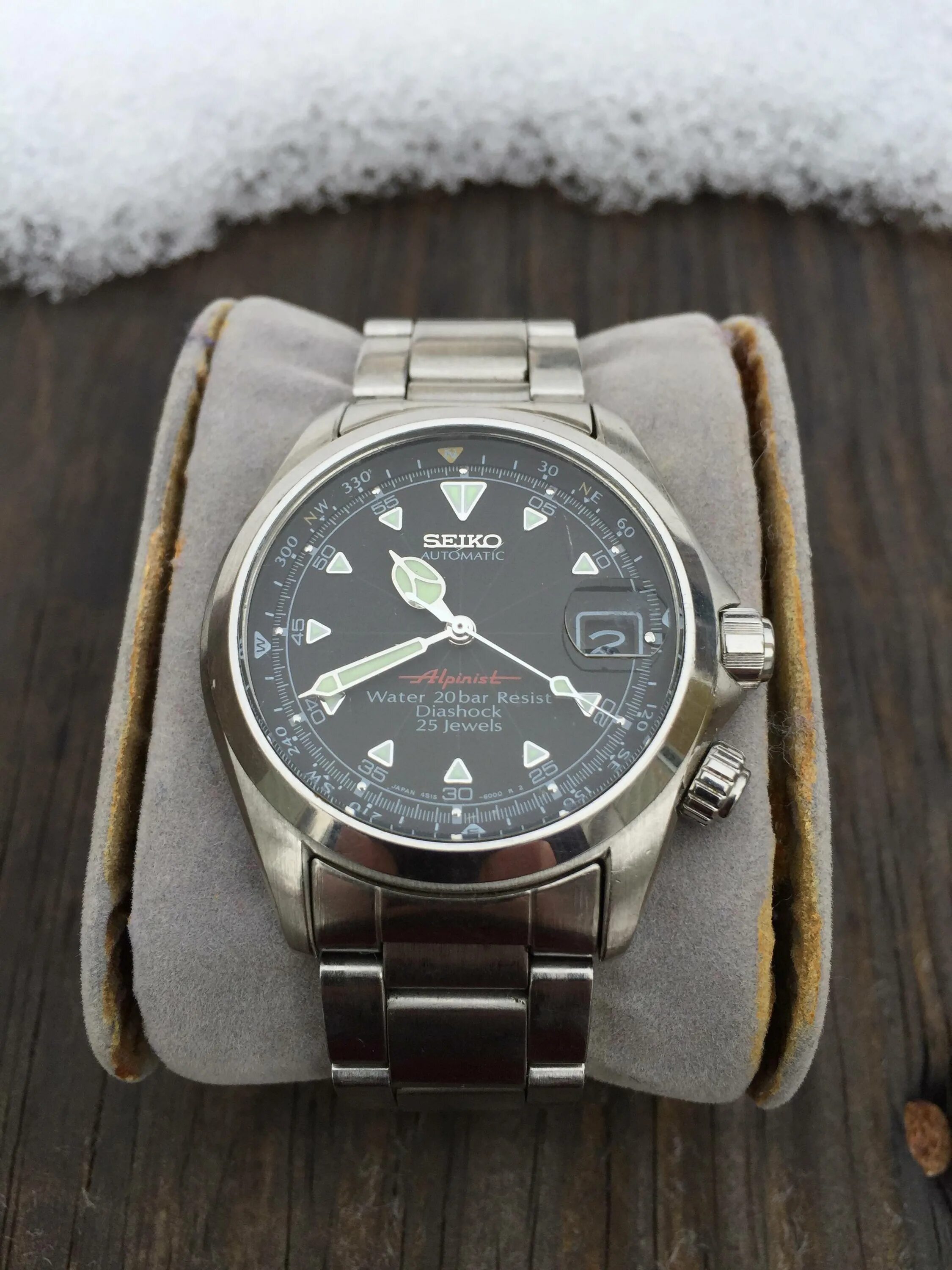 Сейко альпинист купить. Seiko 4s15. Сейко альпинист 1959. Seiko Alpinist scvf005/4s156000 Black. Часы Сейко альпинист.