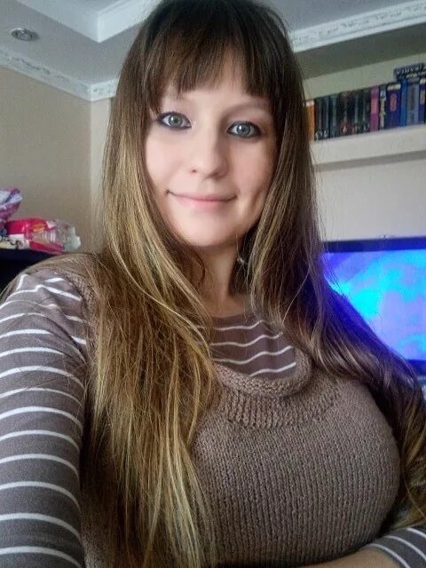 Знакомства Барнаул, Ира, 25 - объявление девушки с фото