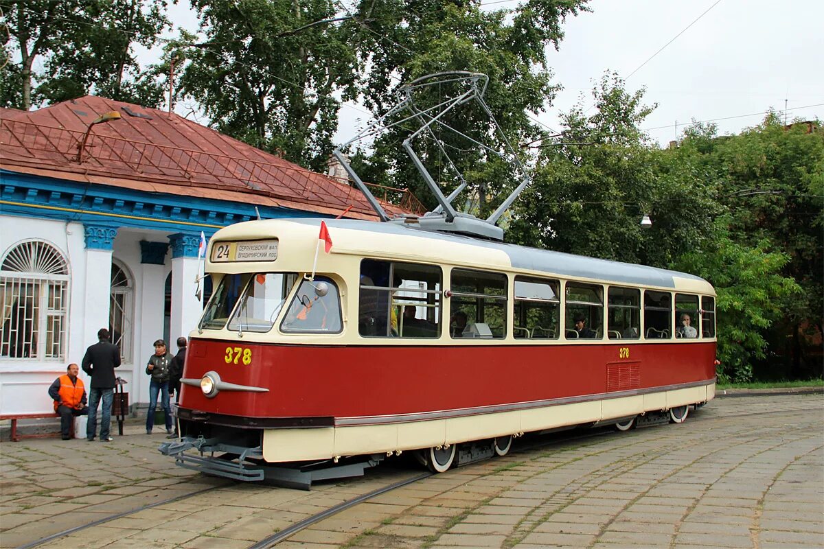 Татра т2 тула. Nhfvdfq nfnhf n2. Трамвай татра 1. Трамвай tatra-t2. Татра т2.