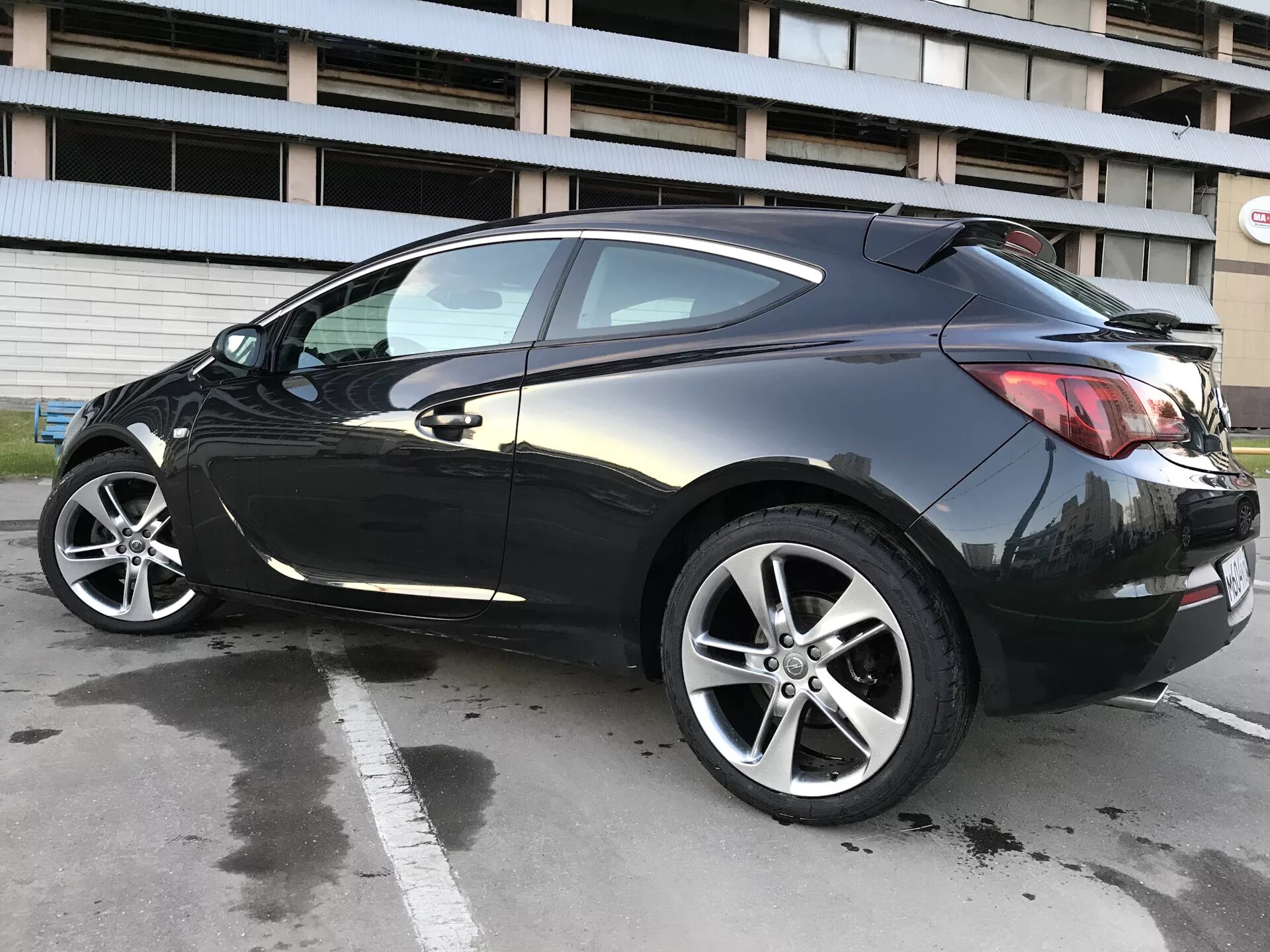 Opel Astra GTC r20. Диски Opel Astra j GTC r20.