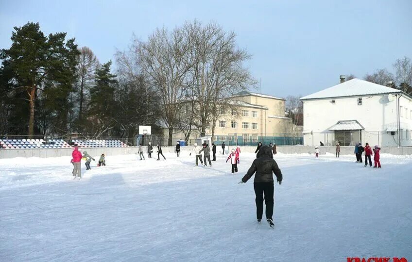 Фрагмент катки. Авангард юрьев польский хоккей. Каток красноармейск. Каток красноармейск. Каток красноармейск.