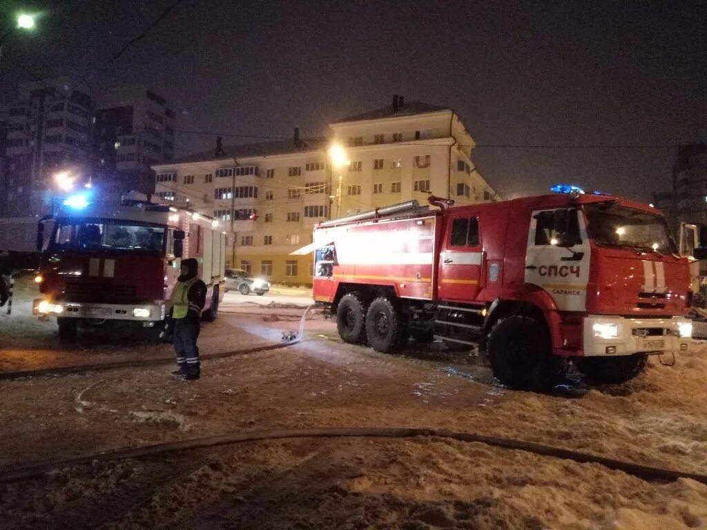 Пожар в промзоне. Саранск пожар 04. Пожар на саранской. Самосвальный завод саранск пожар. Саранске пожар.
